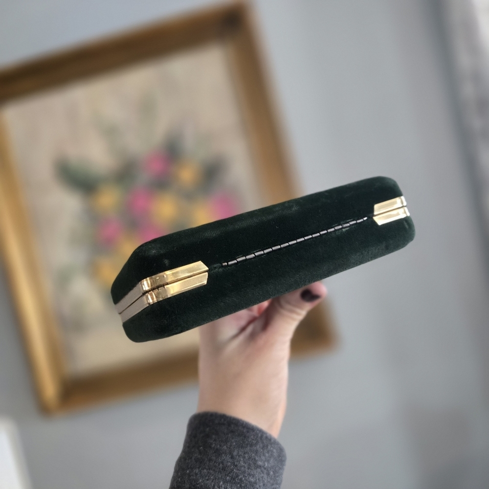 Green Velvet Hinged Travel Jewelry Box With Mirror - Picture 5 of 5